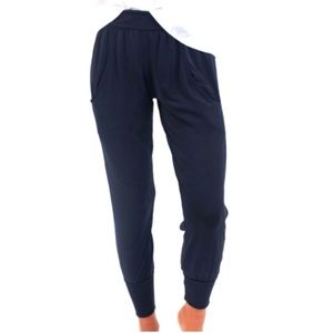 Zyia Joggers In A Bottle size M -NWT
